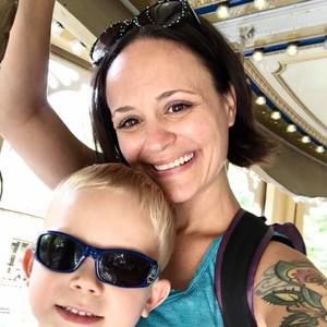 Meet your Posher, Stephanie